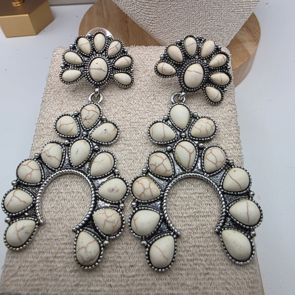 Elegant Cream and Silver Statement Earrings (1299)
